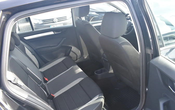 Skoda RAPID cena 41900 przebieg: 176939, rok produkcji 2018 z Osiek małe 596